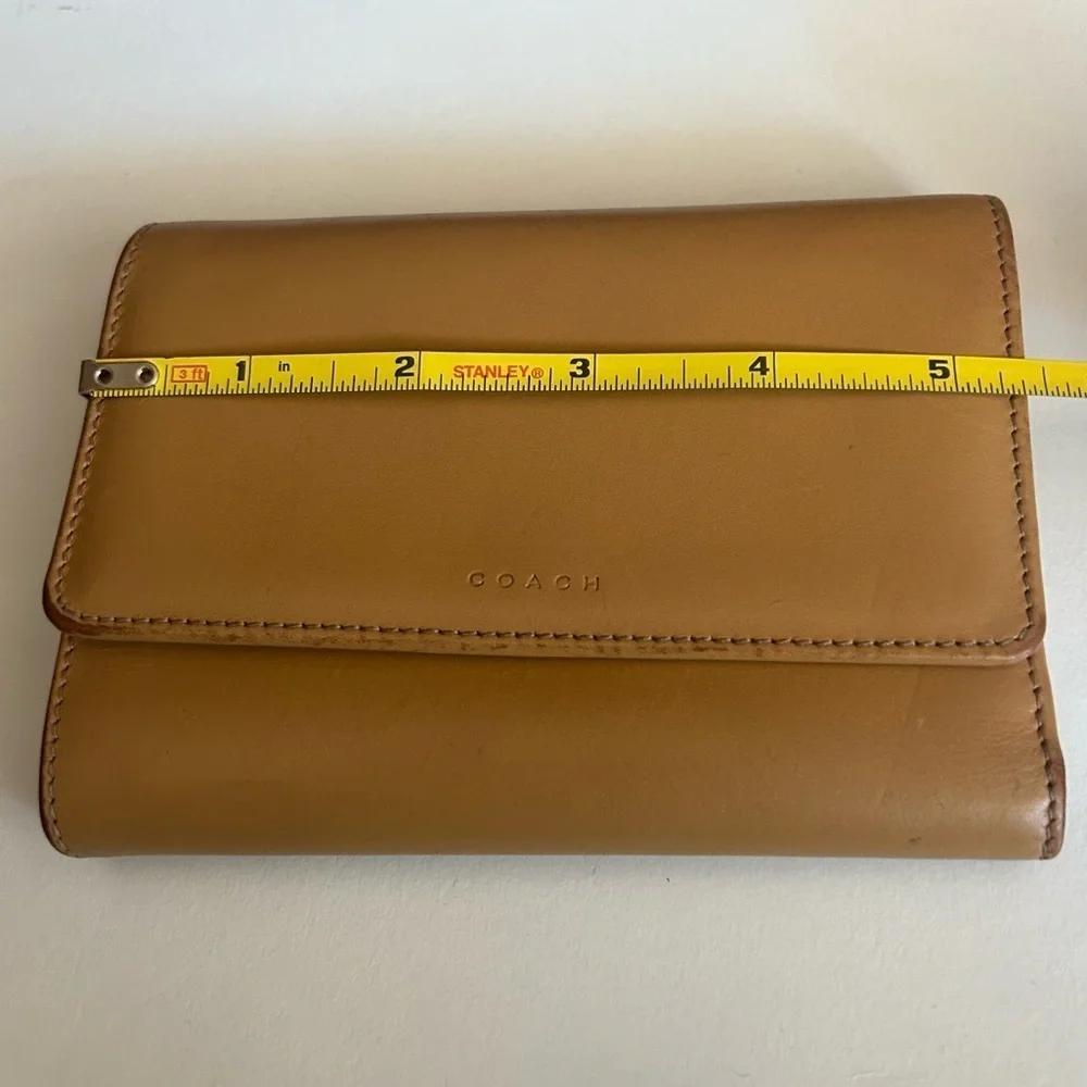 Vintage Coach Leather Tri Fold Card Holder Wallet Tan Camel 5.5”x4”